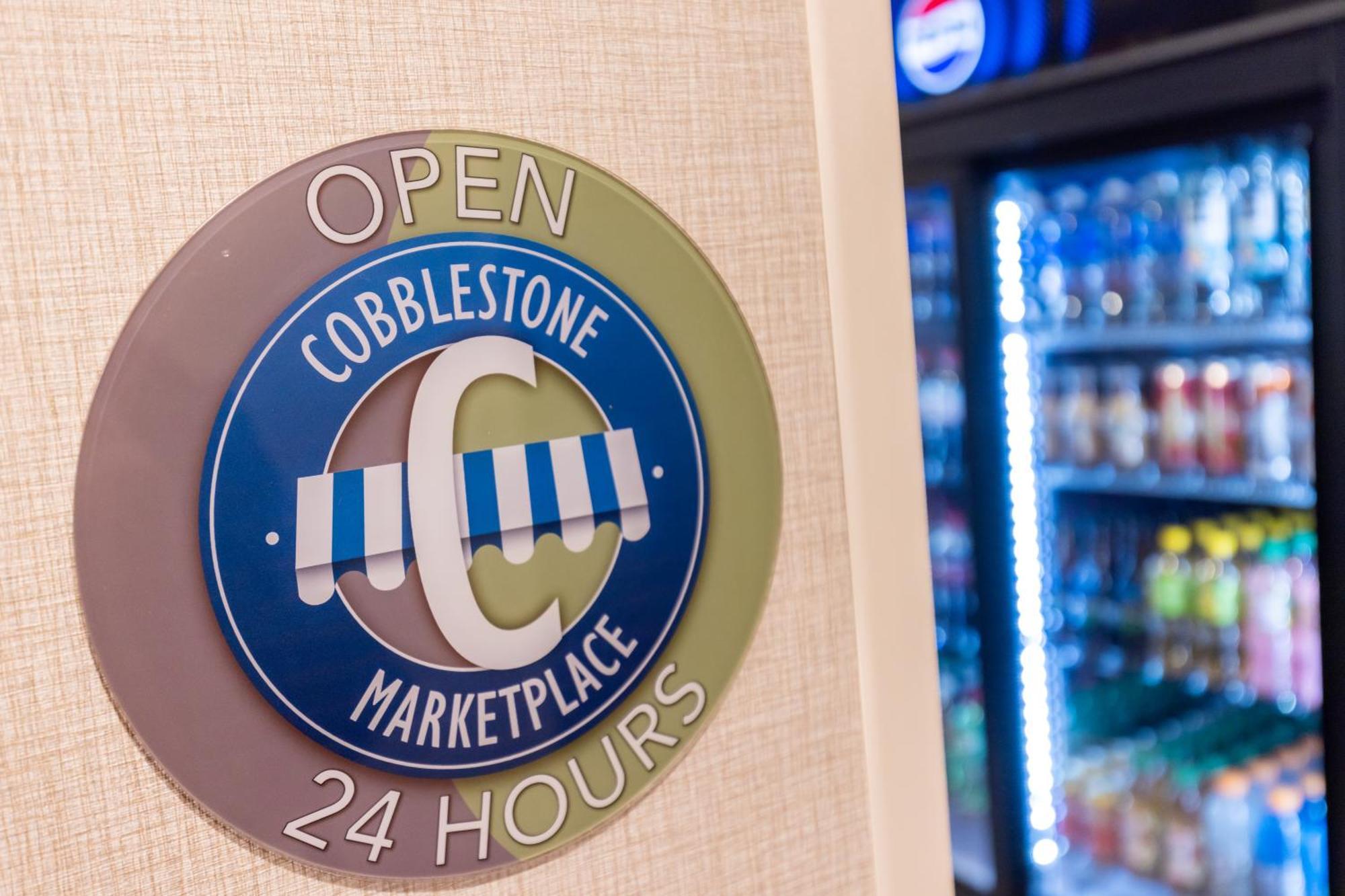 Cobblestone Inn & Suites - Winters Екстер'єр фото